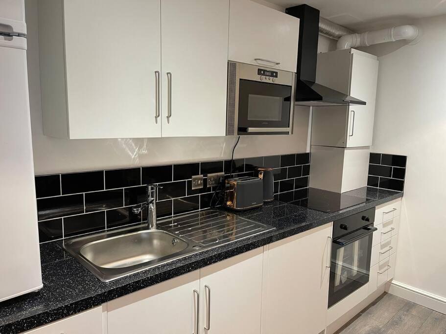 Cosy Brand New Spacious 1 Bed Luxury Apartment 버밍엄 외부 사진